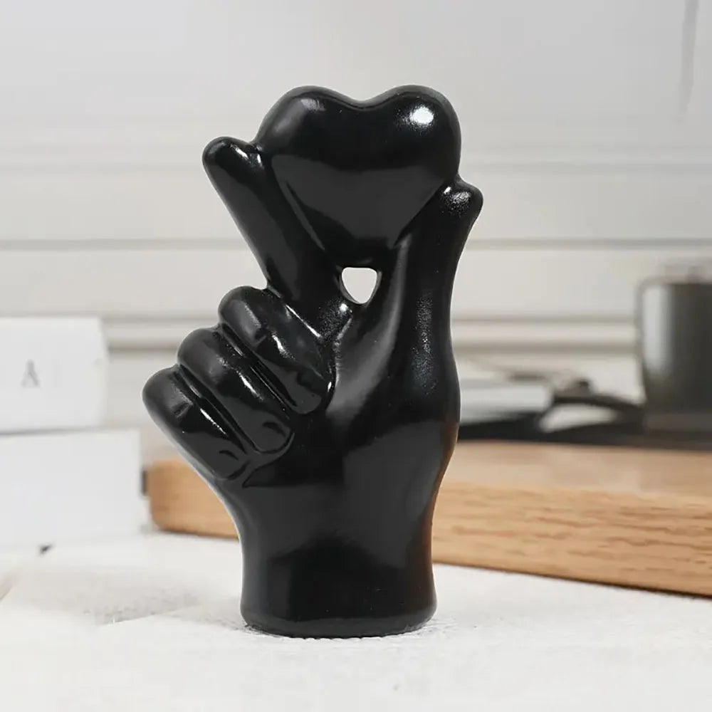 Escultura de Gesto de Coração-0182-OutletMup-OutletMup